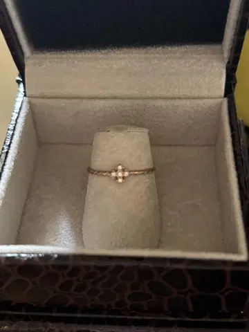 Loree Rodkin PETITE TINY FANCY CROSS 반지