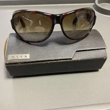 DITA scandal-009C입니다