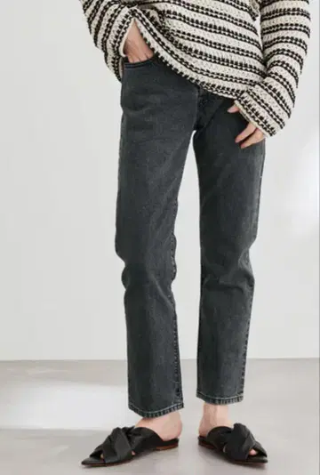 [ Levi's for BIOTOP ] 501 Black Cropped
