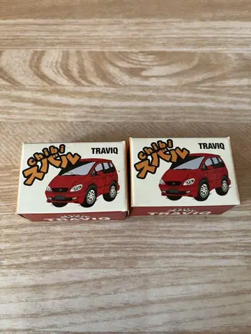 스바루 TRAVIQ 빨간색 미니카 2개 세트