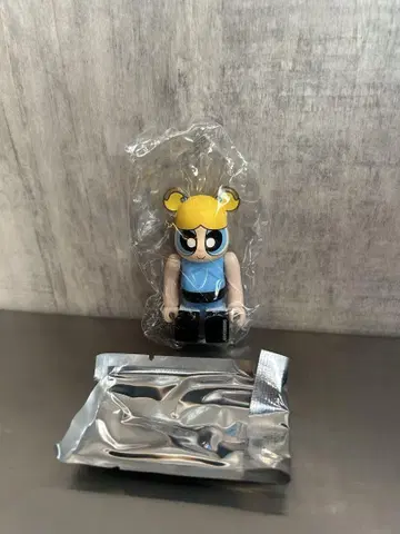 BE@RBRICK 시리즈 50 파워퍼프걸 버블스