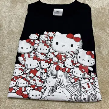 이토 준지 x 산리오 캐릭터즈 러기드 T셔츠 갸루 토미에 x 헬로키티 L