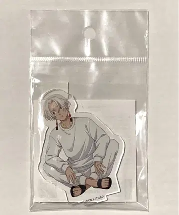 도쿄 리벤저스 아크릴 스탠드 쿠로카와 이자나