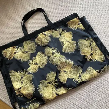 Maunaloa 가먼트 백 블랙 금 꽃무늬