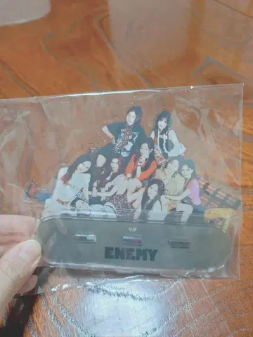 ENEMY 아크릴 스탠드 그룹 사진