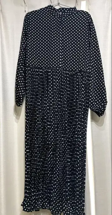 도트 개더 원피스