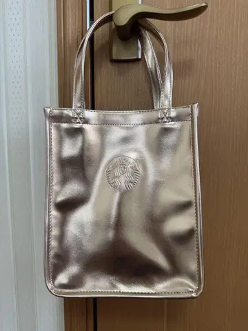 미사용 택 포함 STARBUCKS 2024 쇼핑백 메탈릭 골드