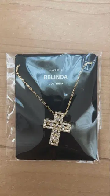 BELINDA 크로스 모티브 목걸이