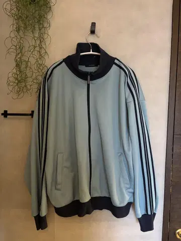 트랙 자켓