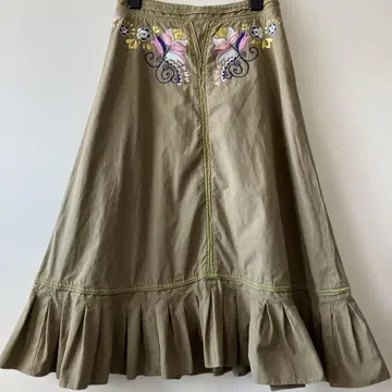 oilily 올리브색 플레어 스커트 꽃무늬 자수 36
