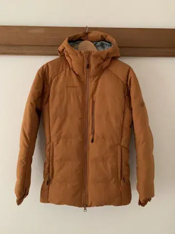 마무트 mammut 다운 자켓
