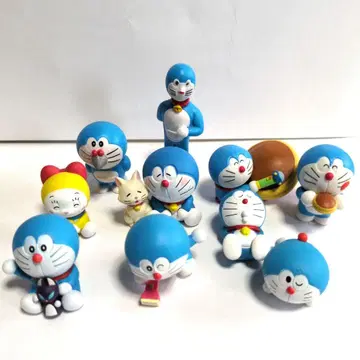 도라에몽 피규어 모음