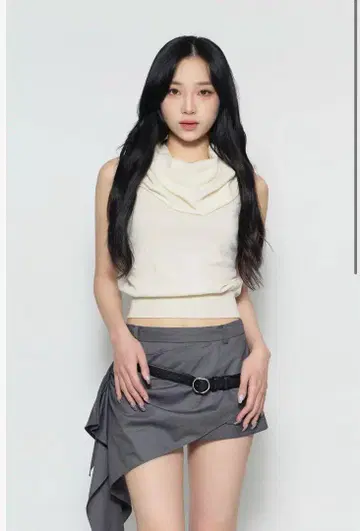 the read thread S backless knit tops