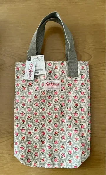 [미사용 새상품] Cath Kidston 캐스키드슨 꽃무늬 토트백