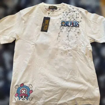 ONE PIECE 초파 자수 T셔츠