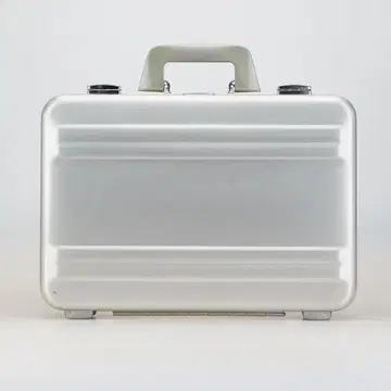 ZERO HALLIBURTON 아타셰 케이스 실버