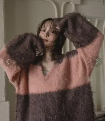 mideal v neck knit / 바이컬러 V넥 니트