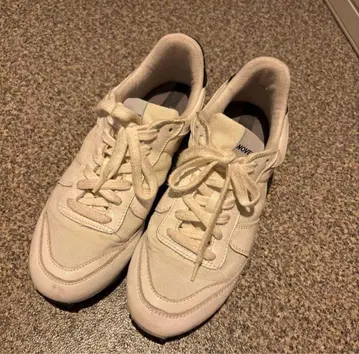 NOVESTA (노베스타) MARATHON CLASSIC 36 스니커즈