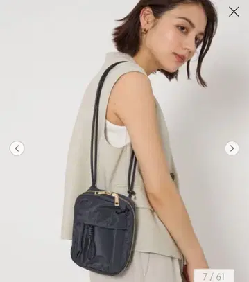 [새상품급] UNITED ARROWS 숄더백 네이비 컬러