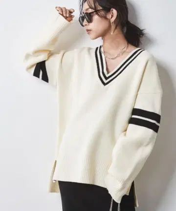 CHIC STYLE 소매 라인 V넥 니트 풀오버