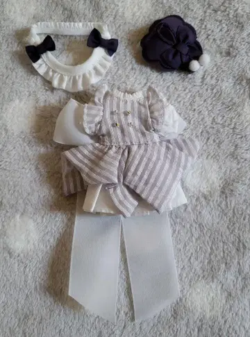 기상성어 매달린 라이라 아웃핏 색상 변경