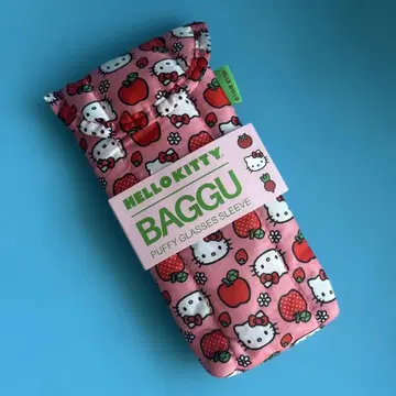 새상품 baggu 헬로키티 안경 케이스