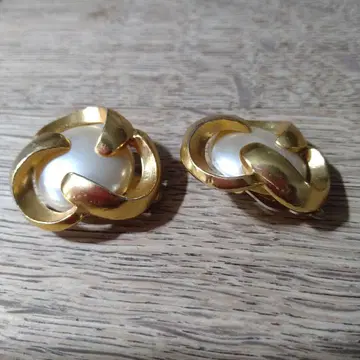 ANNE KLEIN 언클라인 골드 펄 귀찌