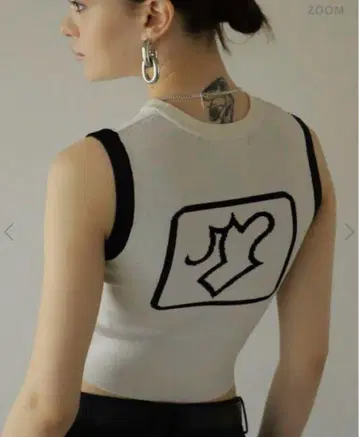 MELT THE LADY 로고 뉘앙스 탑 탱크탑 F