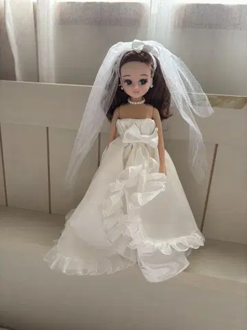 리카짱 웨딩 드레스 인형 본체