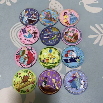 Disney Characters 자수 캔뱃지 비스킷 전 12종 세트