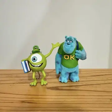 마이크 설리 키링 세트