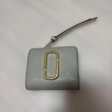 MARC JACOBS 이단 접이식 지갑 그레이 핑크