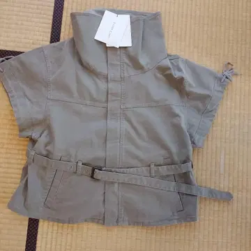 ENROR CIVET size 38 베스트 상의