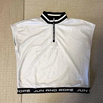 JUN AND ROPE 골프 하프 지퍼 상의