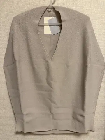새상품: IENA 코쿤 V넥 풀오버