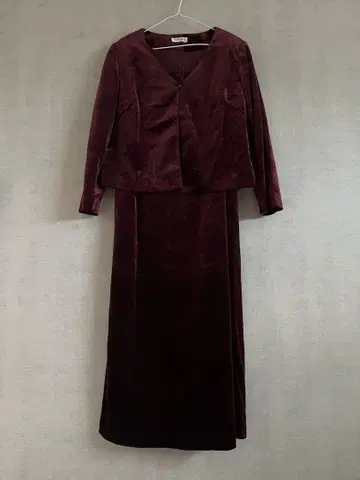 새상품급 버건디 벨벳 자켓 드레스 세트