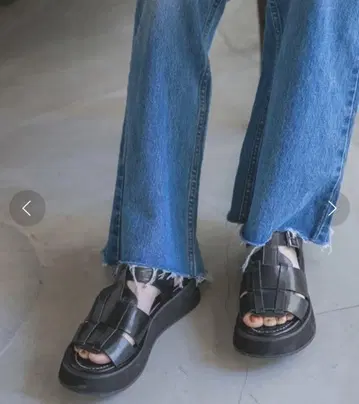 JEANASIS 지나시스 아츠조코 구르카 샌들