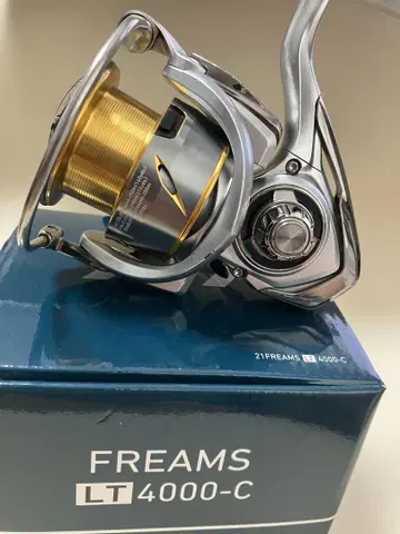 DAIWA 21FREAMS LT4000-C