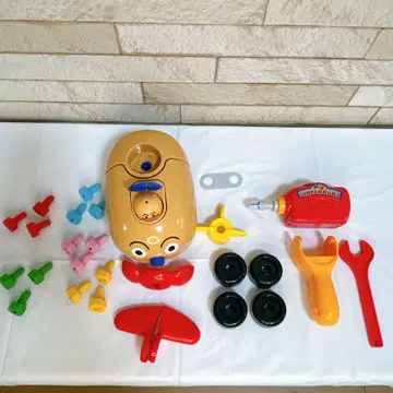 호빵맨 쿠미타테 DIY! 달린다! 나사나사 호빵맨 고