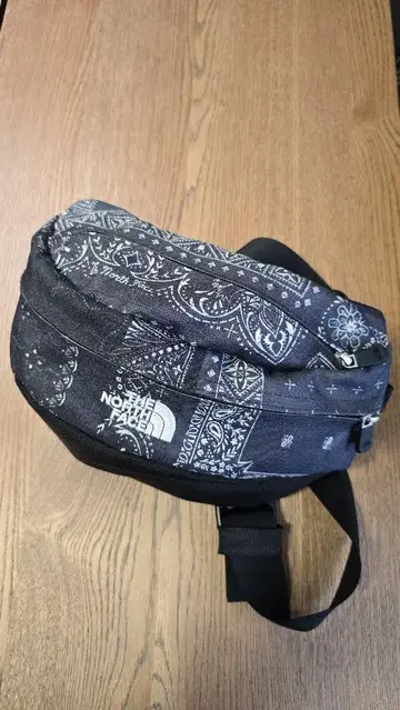 THE NORTH FACE 힙색 스윕
