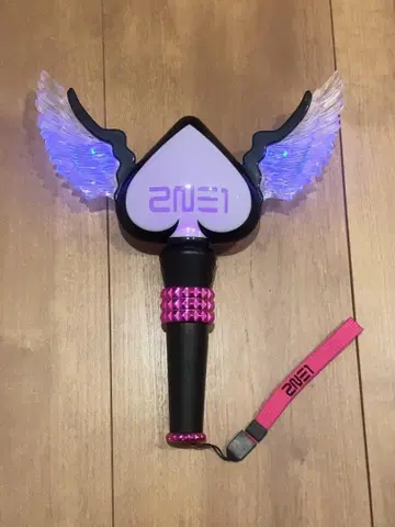 2NE1 응원봉 하트형 LED 포함
