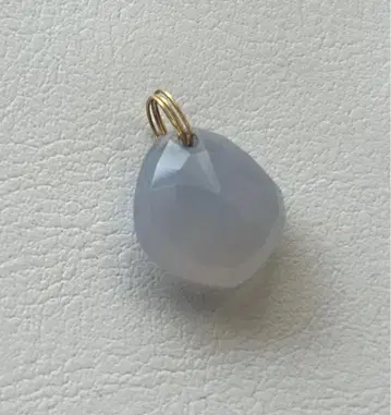 MarieHelene de Taillac 블루 칼세도니 펜던트 탑