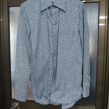 스카이블루 꽃무늬 긴팔 셔츠 코튼