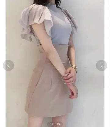 하이웨스트 쇼트 팬츠