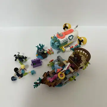 LEGO 잠수함과 피규어 세트