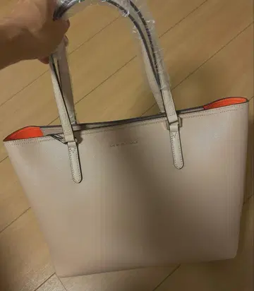 핑크 베이지 합성 피혁 토트백