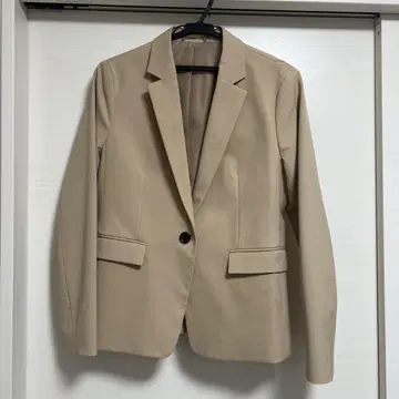 베이지 싱글 버튼 자켓