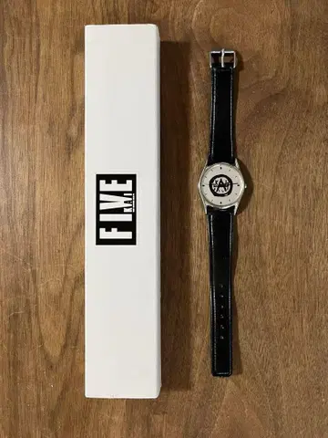 KAI FIVE 굿즈 손목시계 박스 포함 레어