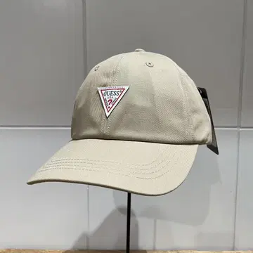 게스 코튼 트윌 로고 캡 베이지