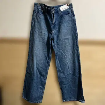 UNIQLO JEANS 로우라이즈 배기진 허리 27 ( 68.5cm